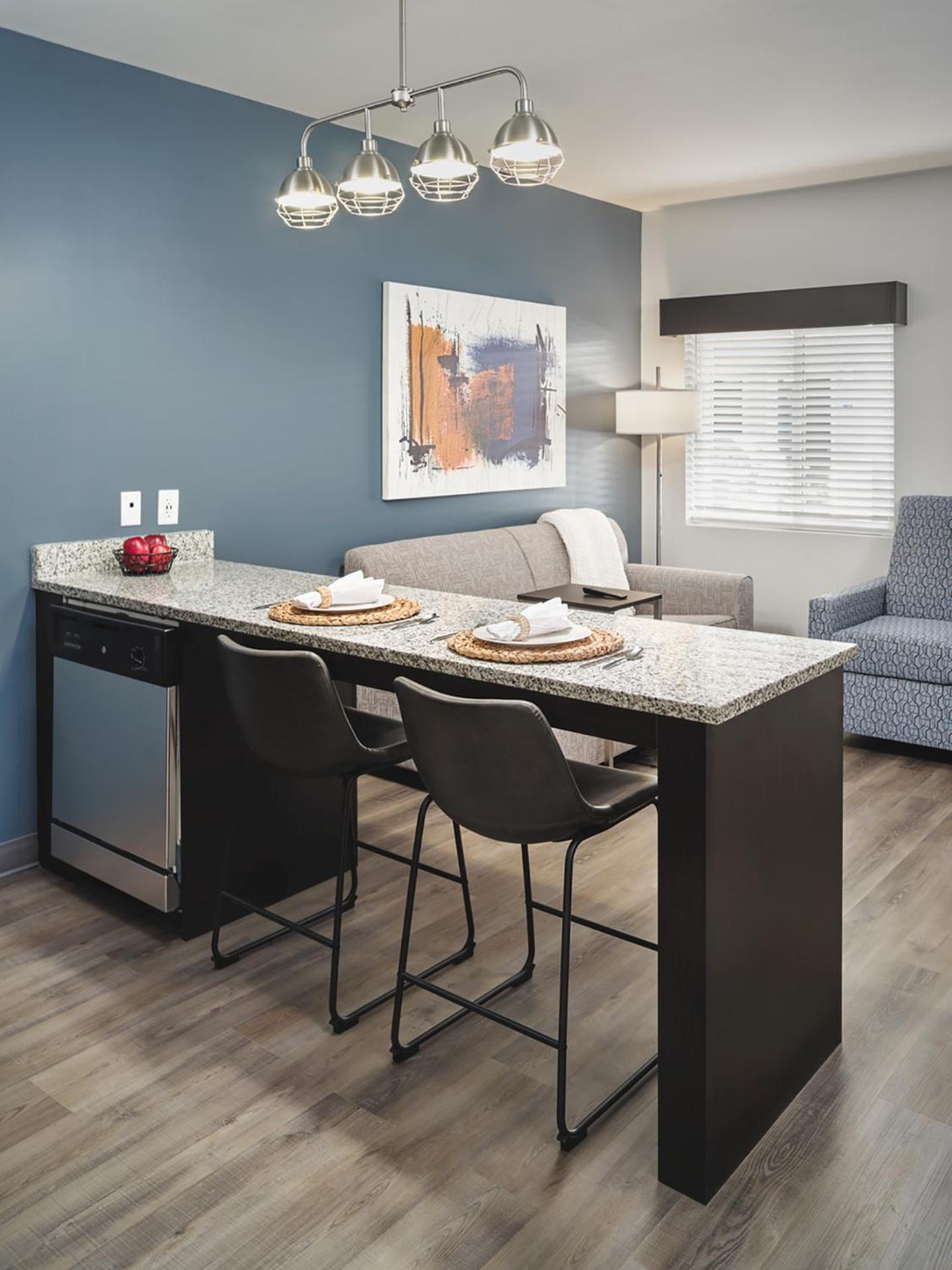 Stayapt Suites Greenville-Haywood Mall エクステリア 写真